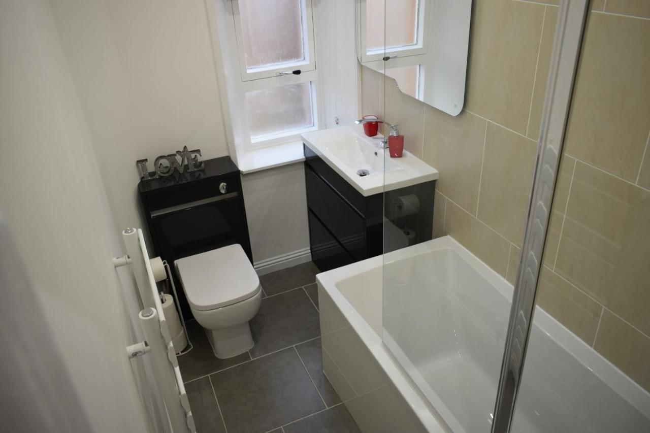 Glasgow Lovely Apartment D&N Exterior photo